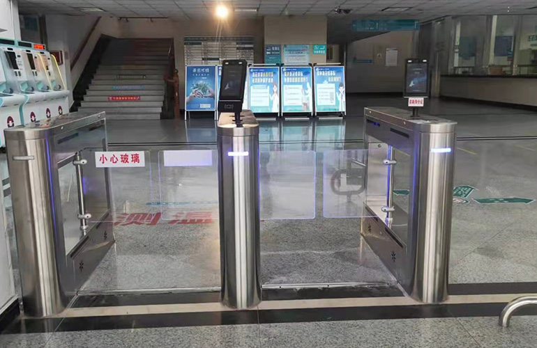 Changzhou Wujin District sixth People's Hospital Sukang code temperature measurement face recognition swing gate